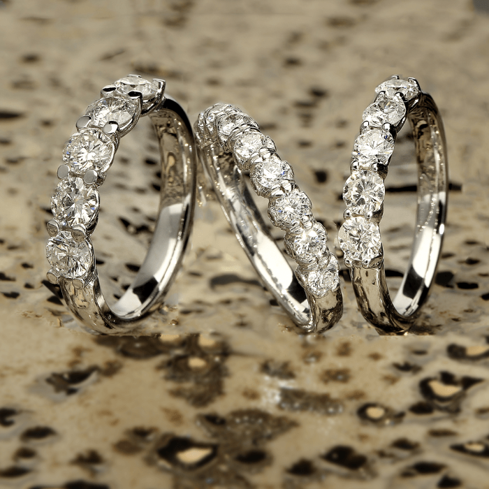 HALF ETERNITY vestuvinis žiedas - briliantinė eilutė su 3,50 mm akmenimis